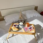 Mia, 50 Sqm, Parking Included זמברטיה