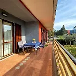 Mia, 50 Sqm, Parking Included דירה